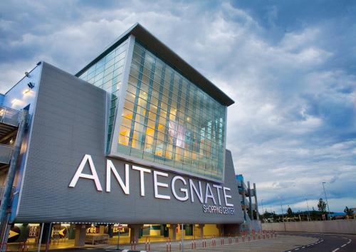 ANTEGNATE center 17