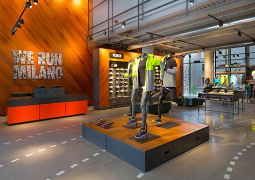 NIKE PORTA NUOVA INTERNO WERUNMILANO